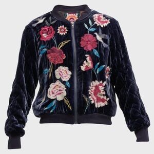 NEW JOHNNY WAS junia velvet quilted bomber
NWT
jacket in midnight blue size S